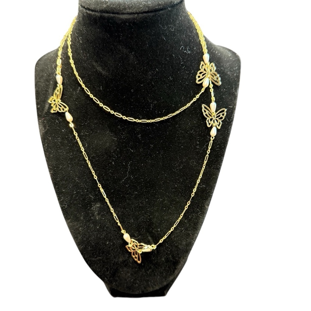 Avon “Butterfly Accents” Gold-Toned Butterfly themed  Necklace NIB 1987 vintage